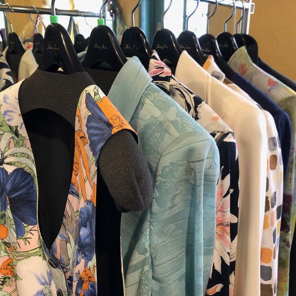 多種多様な婦人服を取り揃える長崎市内でおすすめのアパレルショップです